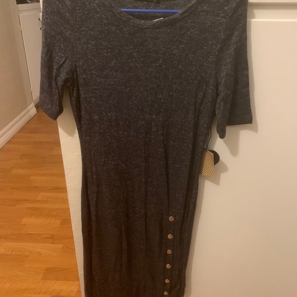 Dress - Picture 3 of 3